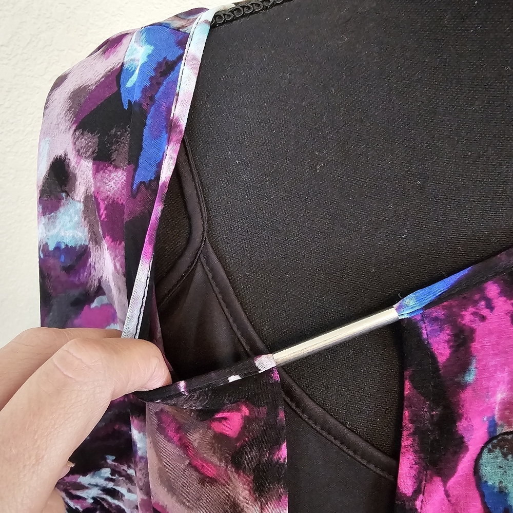 Multicolored Top - Picture 2 of 7